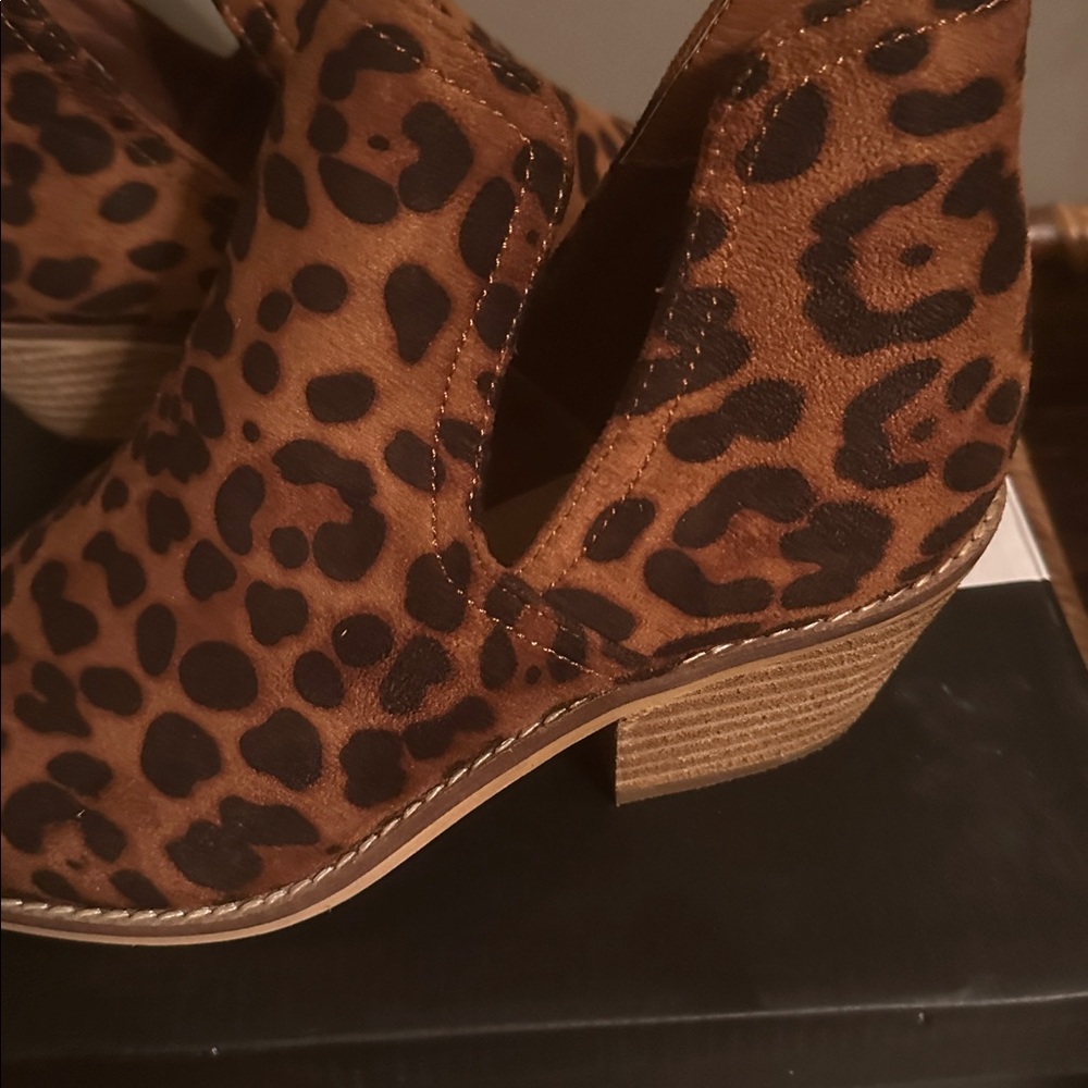 Unilady Leopard ankle boot size 8 - Picture 2 of 7